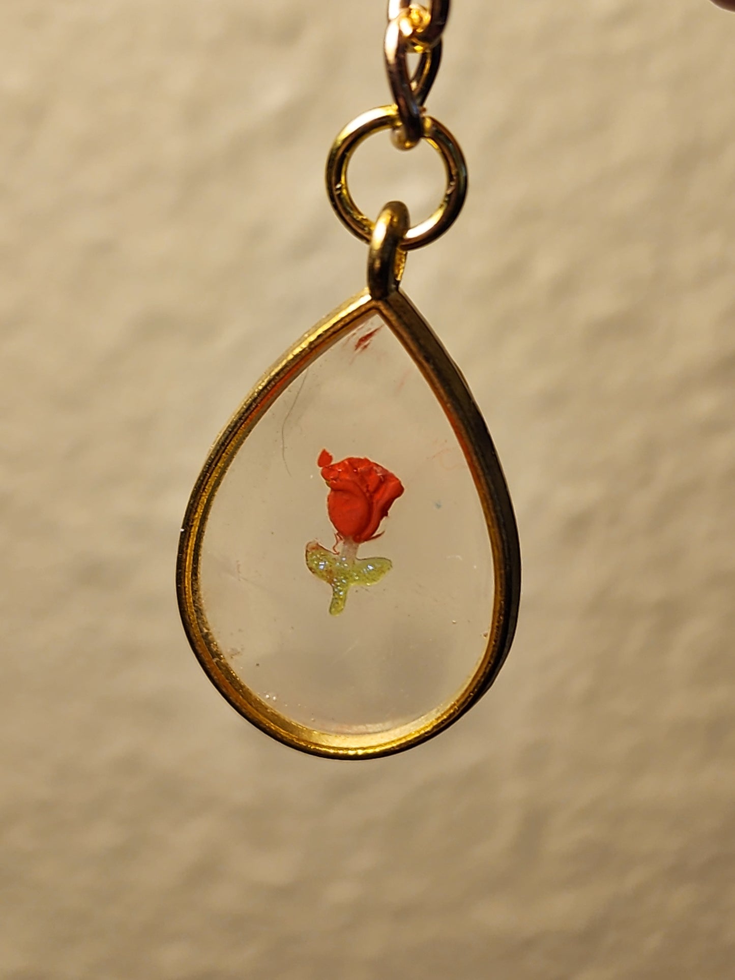 Teardrop Rosebud Keychain